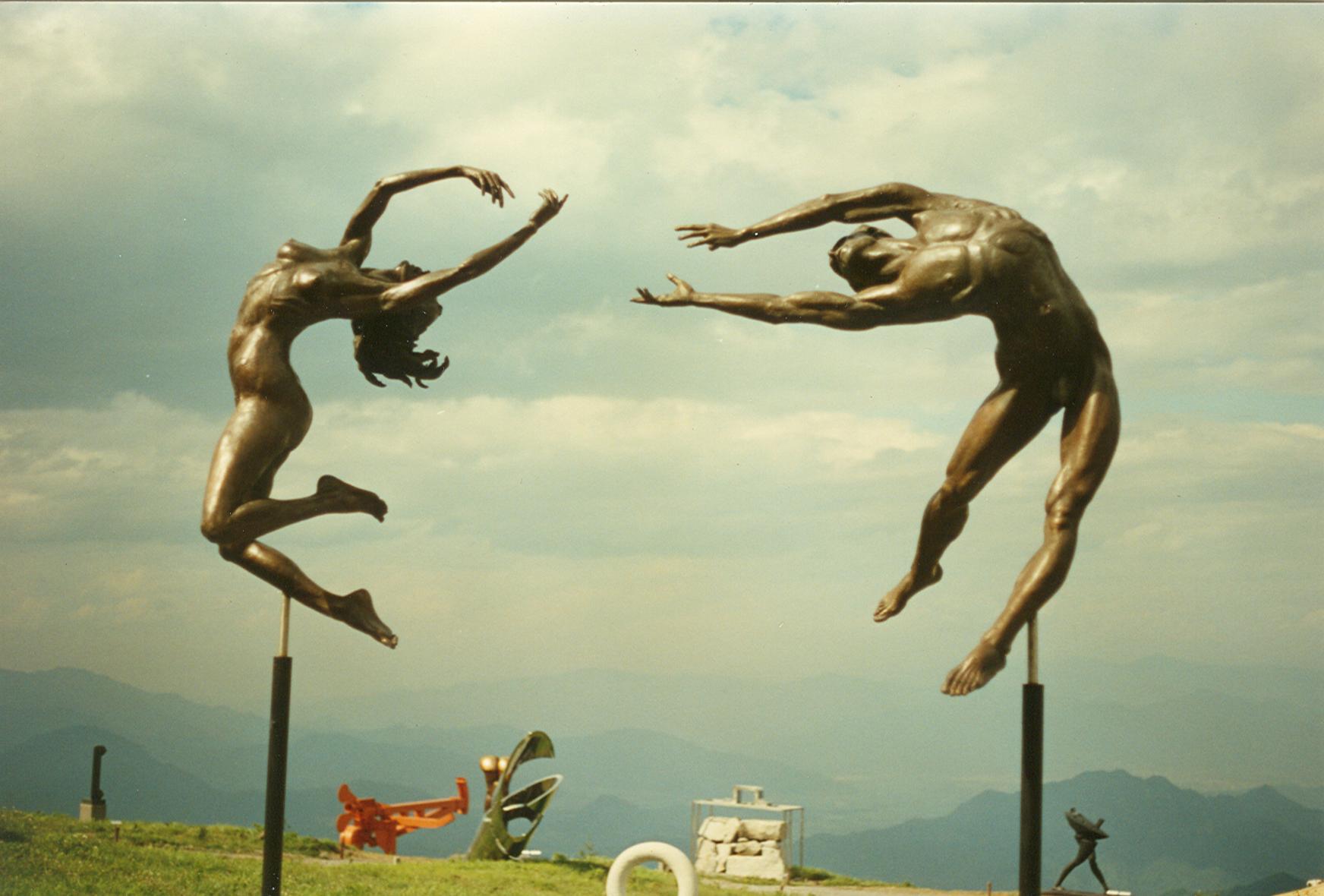 Reaching sculpture at Utsukushi-ga-hara Open Air Museum, Japan. Artist Zenos Frudakis.