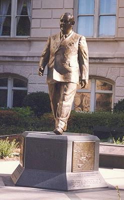 Governor Ellis Arnall, portrait statue