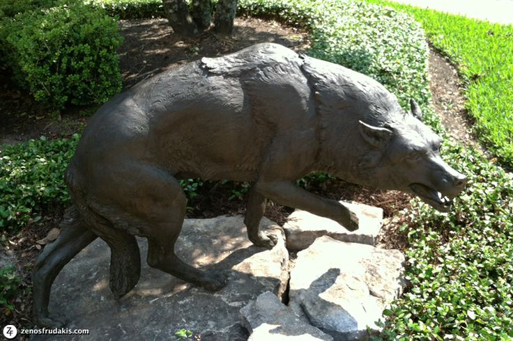 Crouching Wolf, animal sculpture