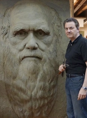 Charles Darwin, relief sculpture