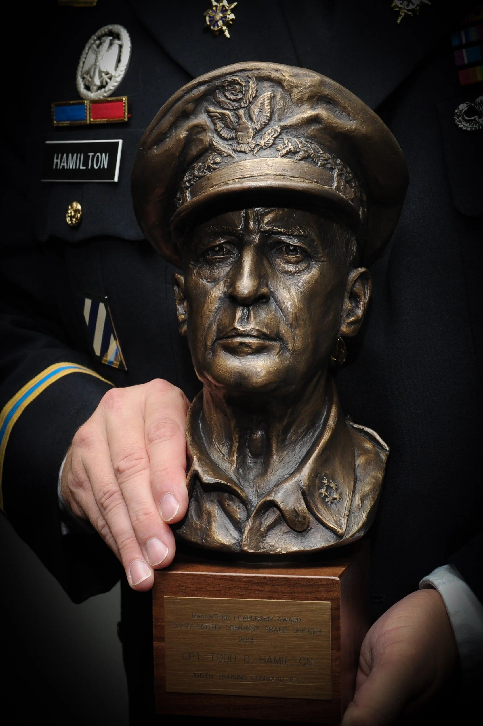General Douglas MacArthur Leadership Award