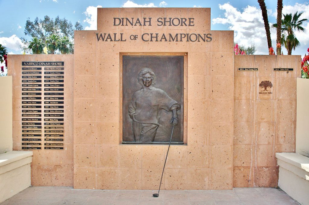 0_dinah_shore_`.png