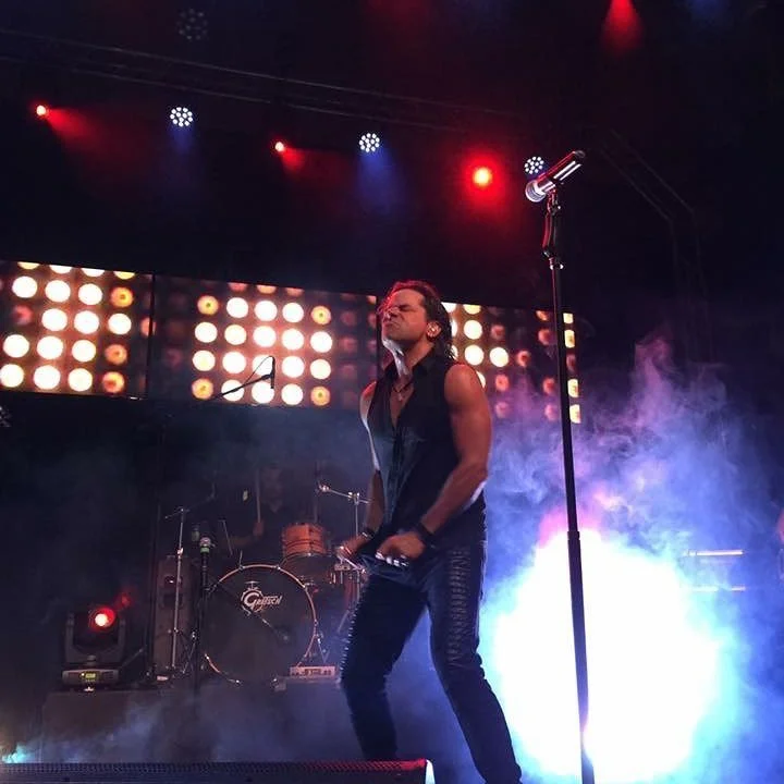 Rick Hughes Live