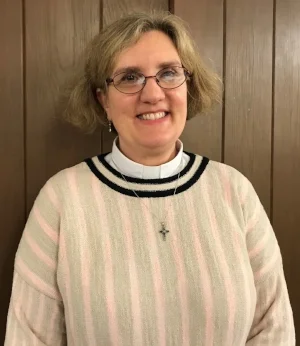 pastor elizabeth_2.jpg