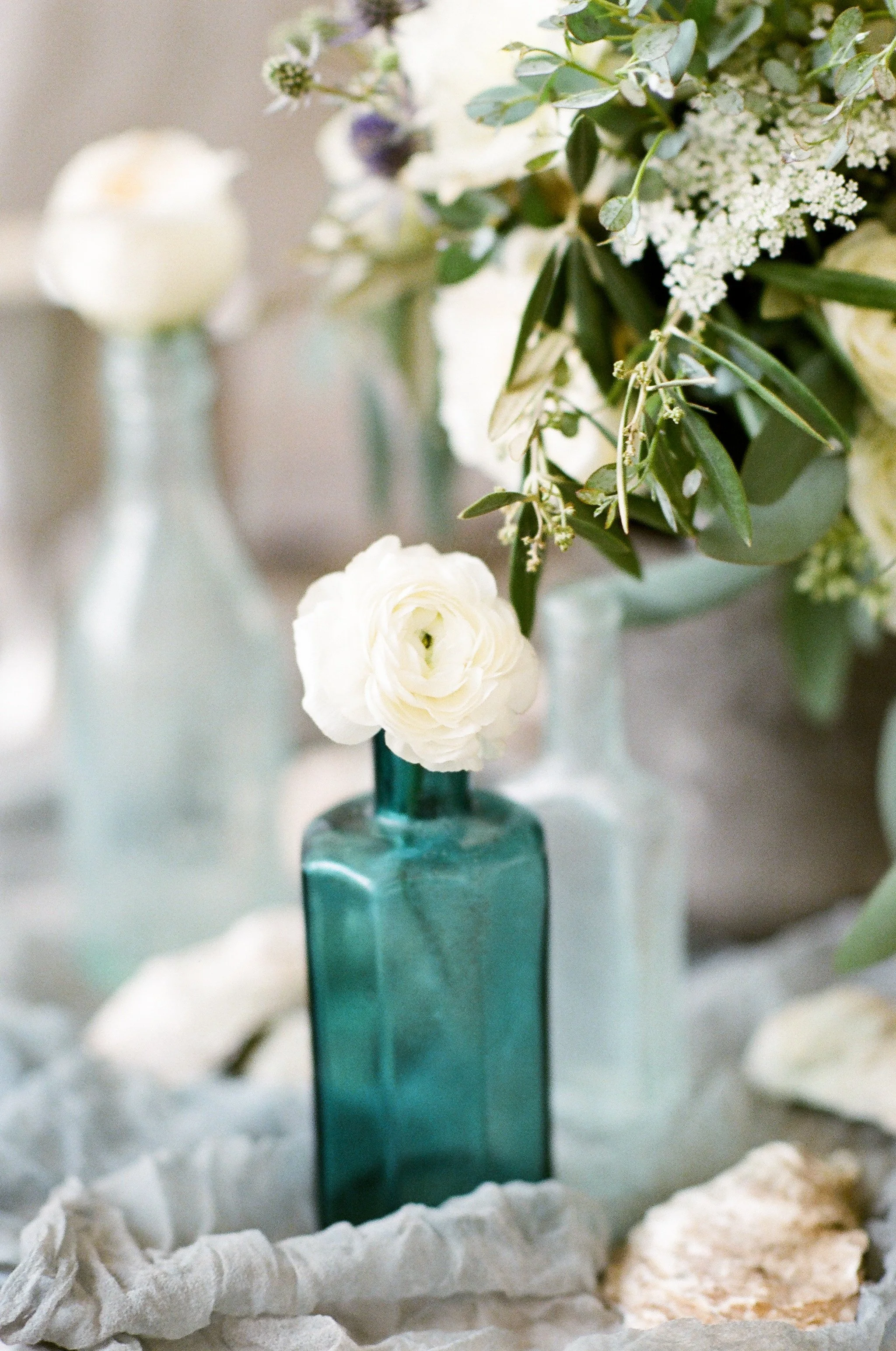 organic-seaside-floral-life-in-bloom-chicago-wedding-florist.jpeg