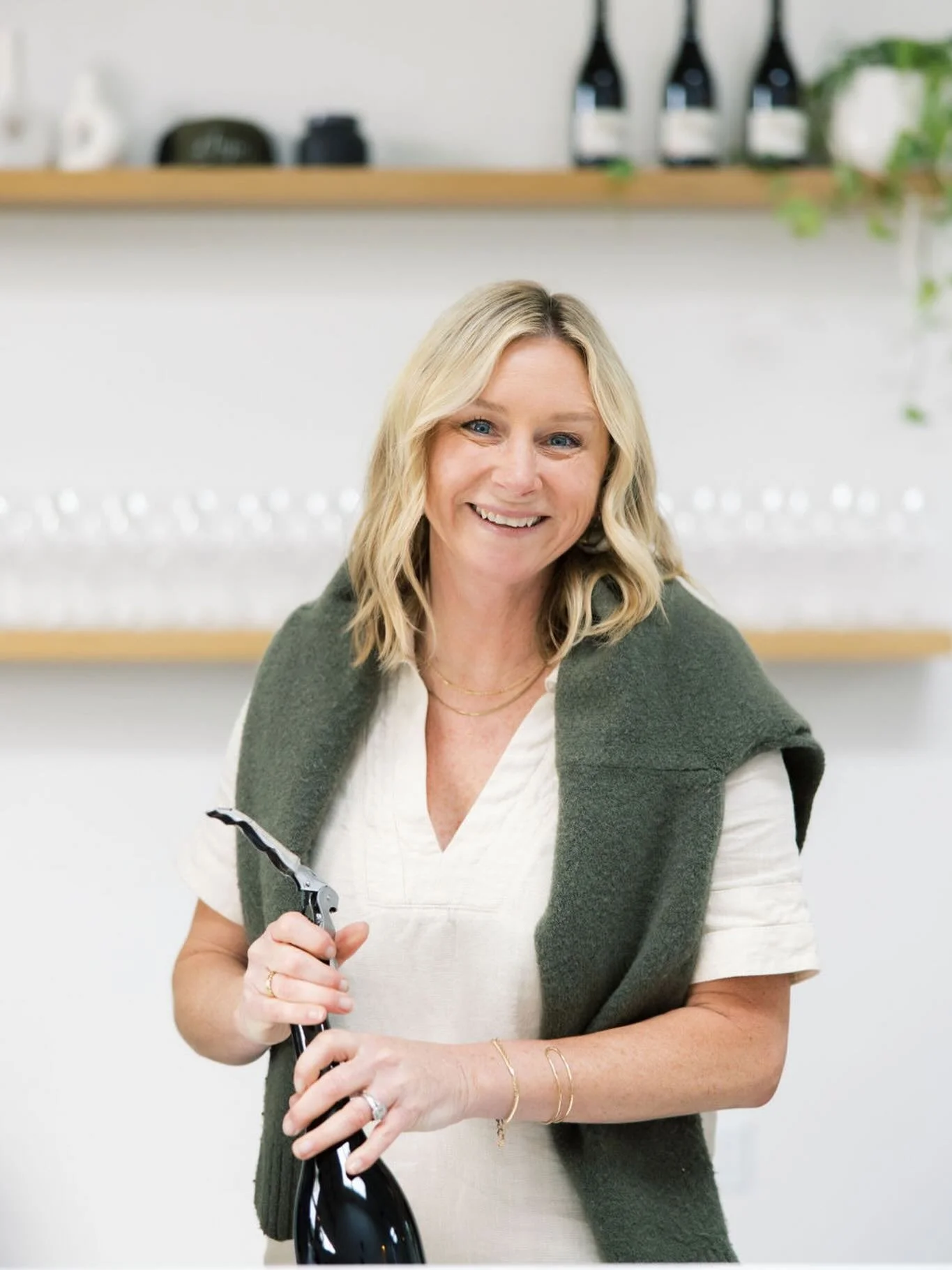 Celebrating the mom behind El Lugar Wines￼ 🤍

Katie does it all behind the scenes &mdash; from designing the tasting room and creating beautiful events to marketing and sharing the story of our wines with this amazing community.

Happy Mother&rsquo;