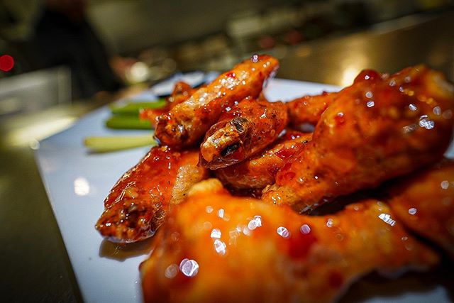 Wing Night! .50&cent; Wings from 4-Close! @gretchenbliz @nate_trav behind the bar. @dallascowboys Vs da @chicagobears at 8:30 and @nhlbruins on at 7. Come through #Providence 🍺✌🏽