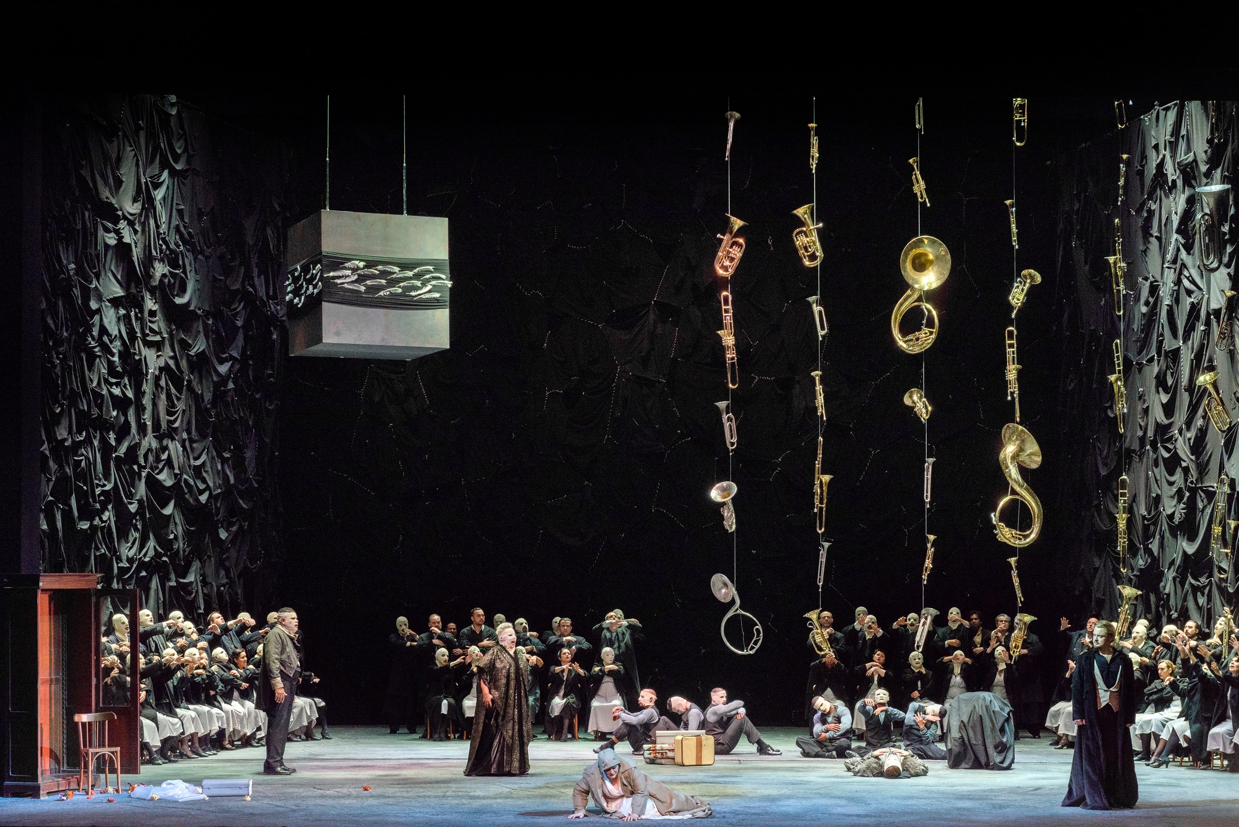 1. Lohengrin, kounellis  2015, Photo © Manolis Baboussis.jpg