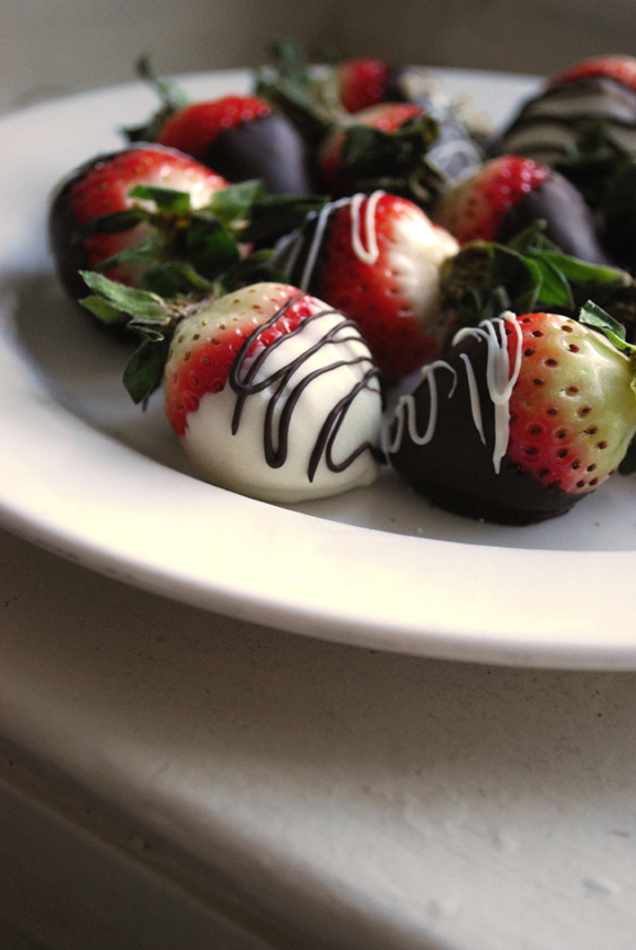 a.chocolate covered strawberries 9.jpg