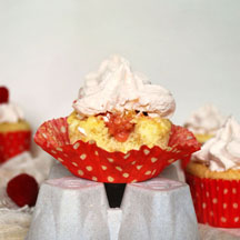 Raspberry Lemonade Chiffon Cupcakes