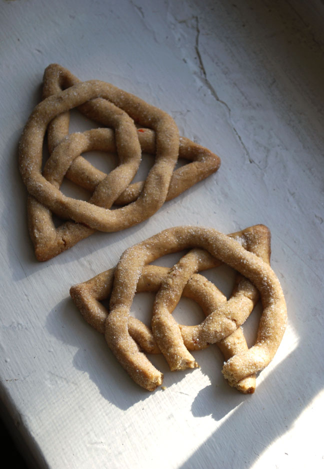 Celtic Knot Cookies