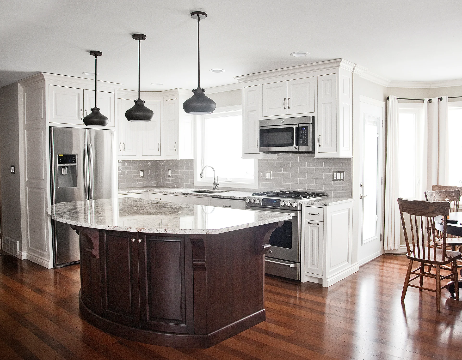 Dark Island White Kitchen Cabinets 