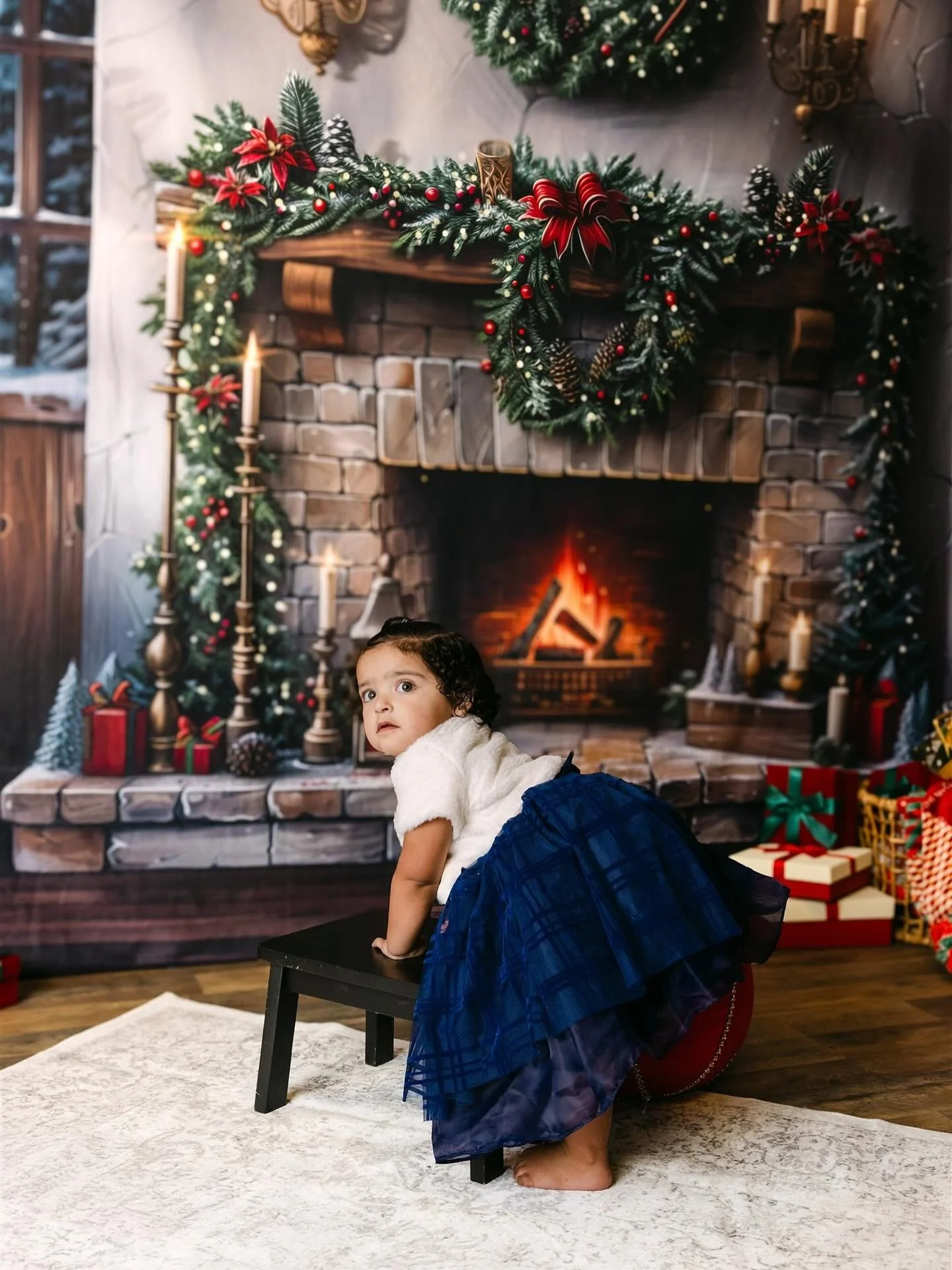 May your Monday be as wonderful as the twinkling lights of Christmas time!