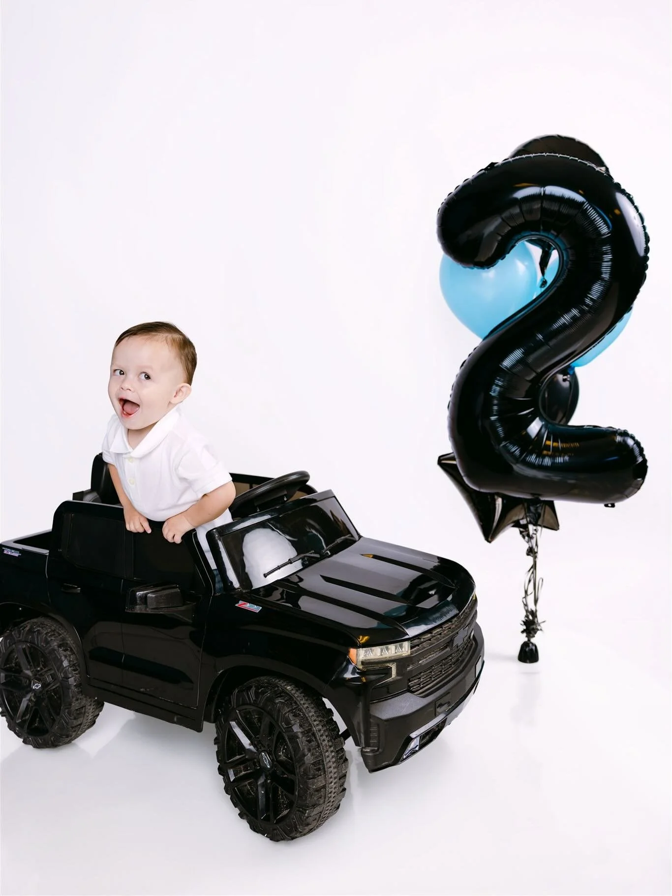 Cruising into your second birthday like 😎