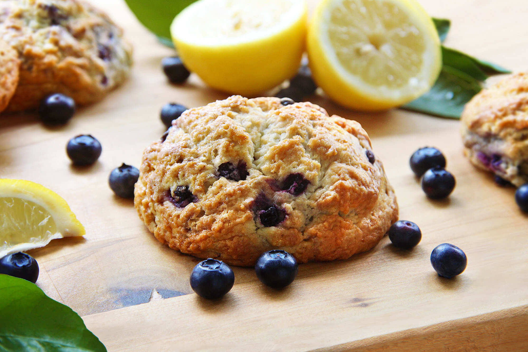 blueberry-scone-with-blueberries-and-lemons.jpg