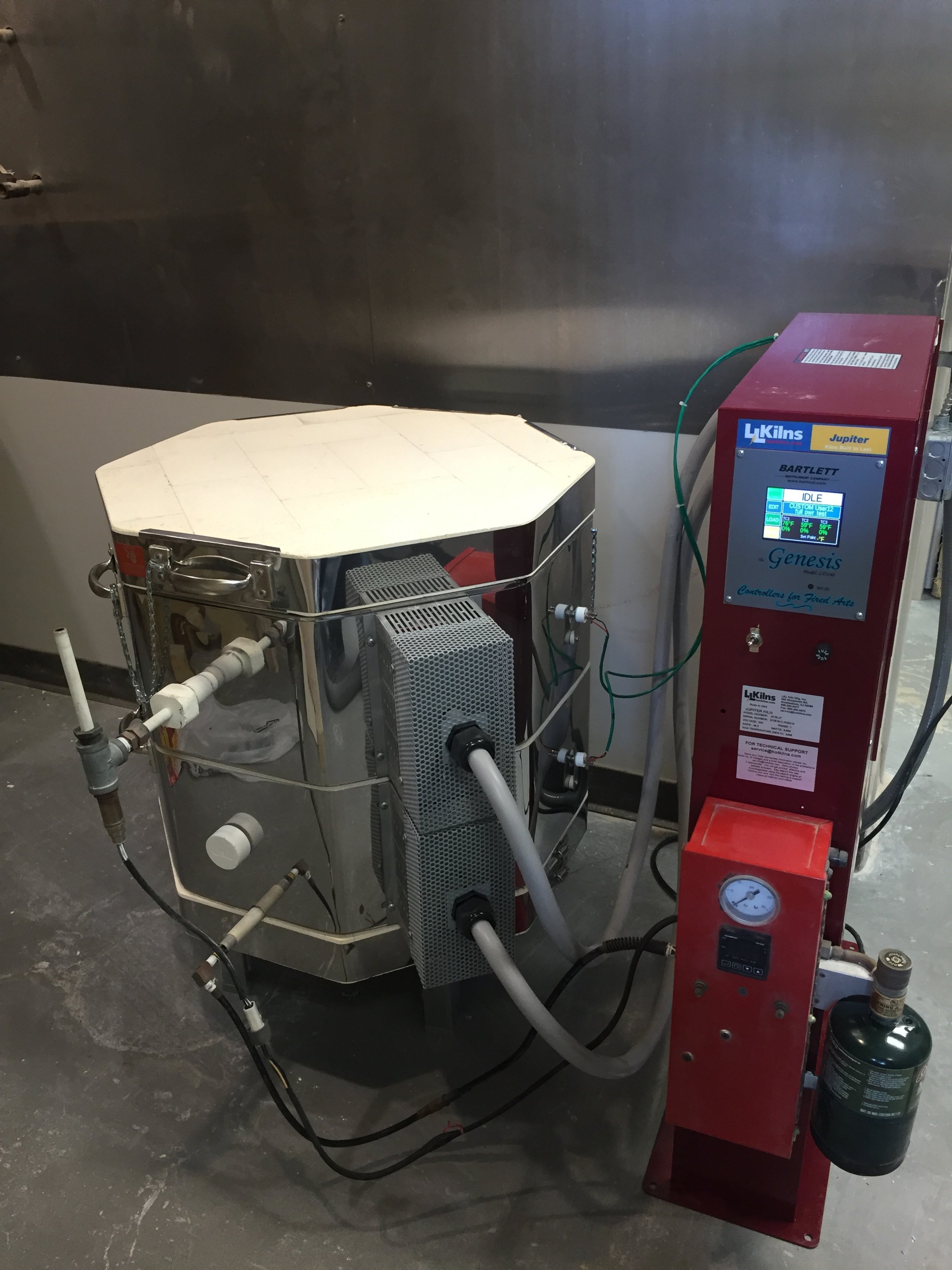 L&L JT-18 custom electric kiln with added propane reduction controller