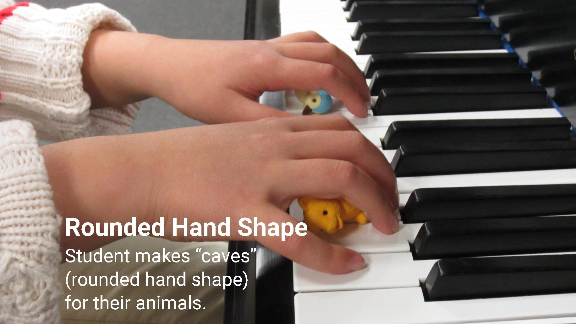 correct piano technique rounded hand shape