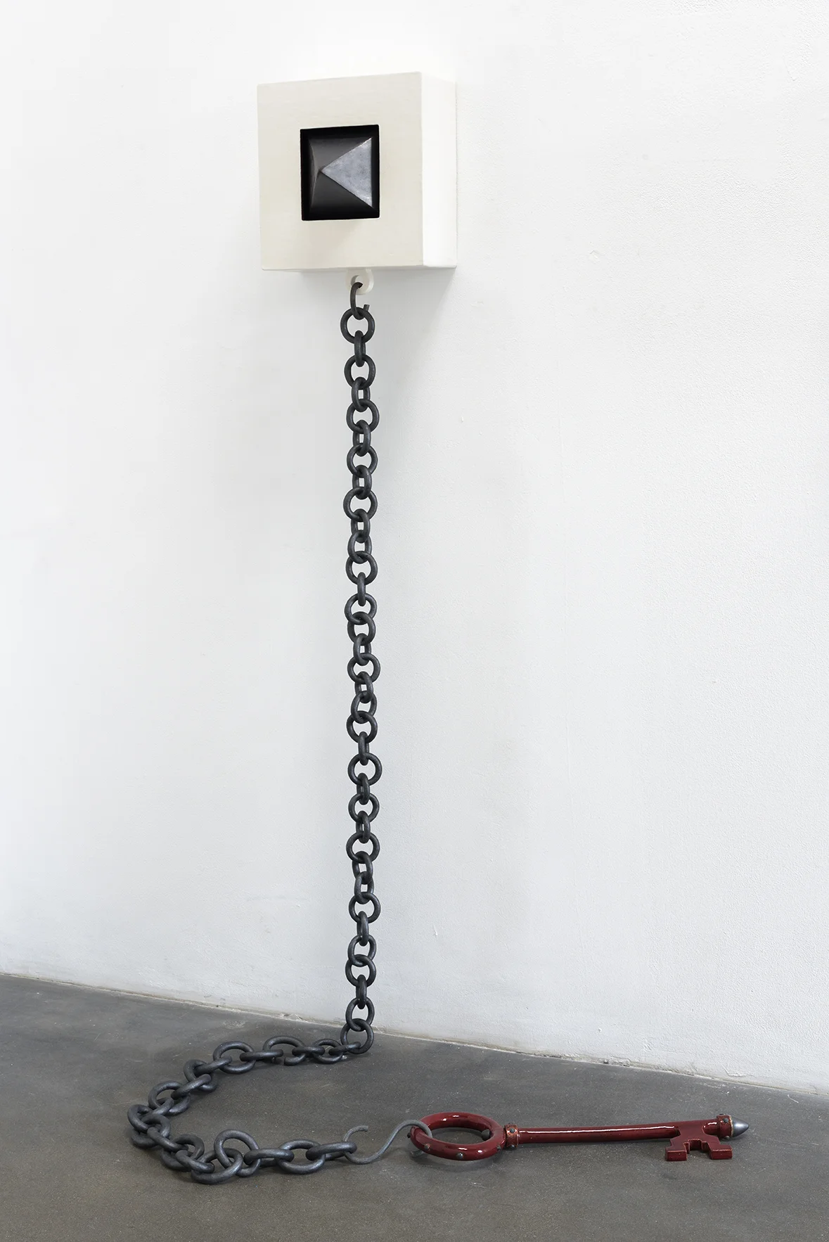 Elizabeth Orleans Porte-Clef , 2016 Box: 12 x 13.5 x 8 inches; Key: 21.5 x 7.5 x 1.5 inches Glazed ceramic