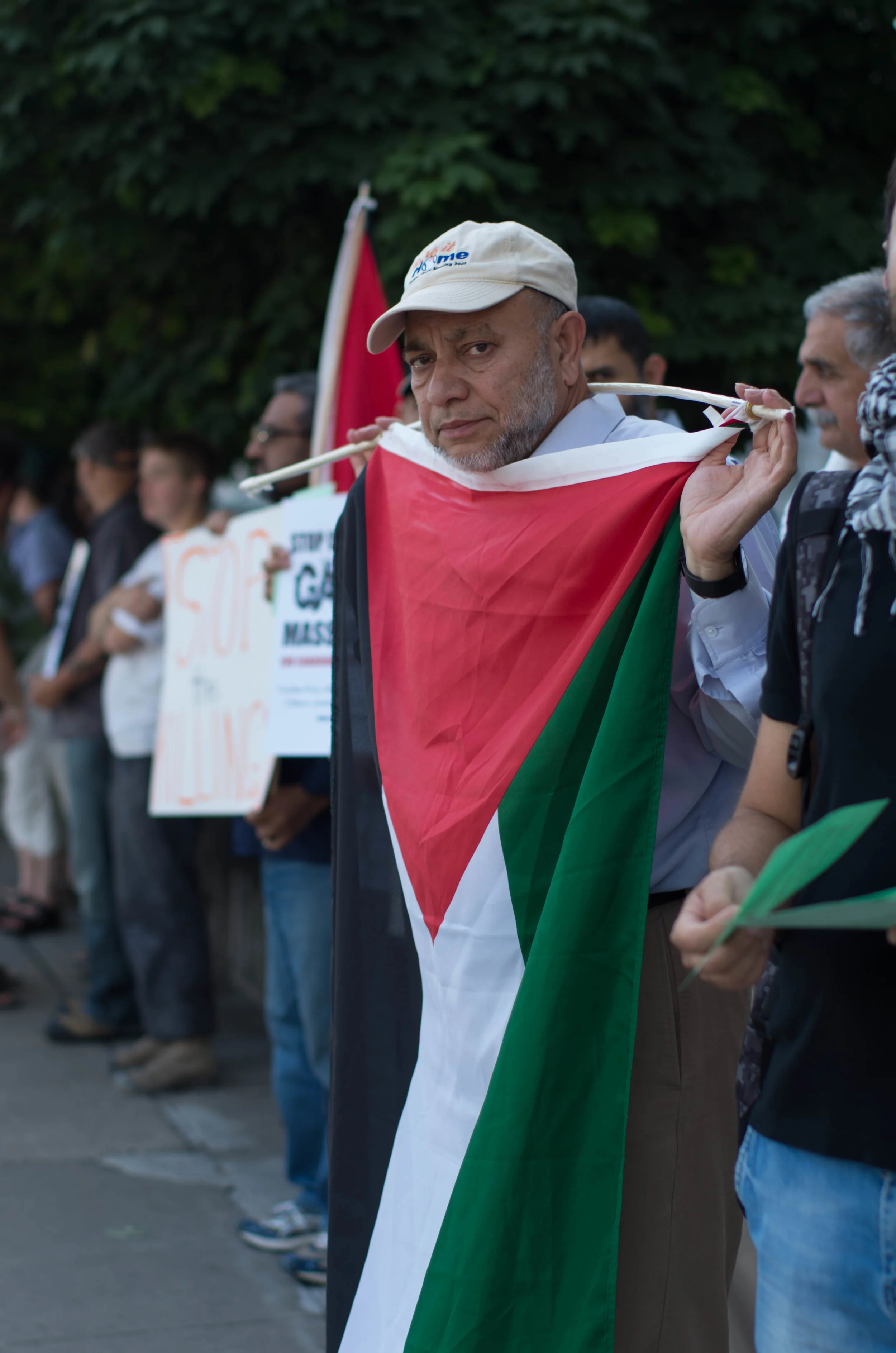 A silent rally at City Hall in solidarity with Gazans drew hundreds protesting Operation Protective Edge. The July 22 rally was organized by Queen's University faculty members. "Kingstonians seek peace in Gaza" (Queen's Journal )