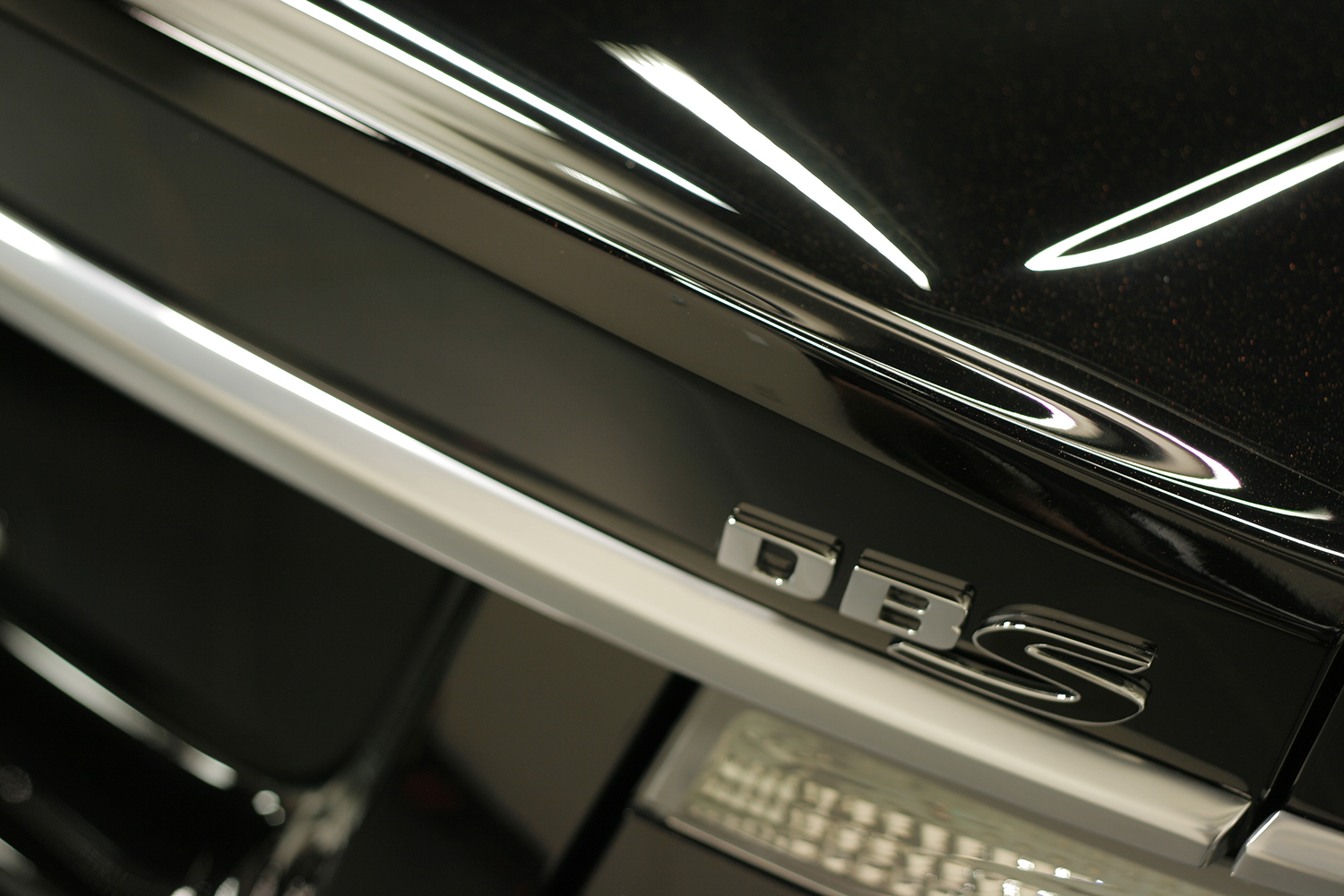 Aston Martin DBS