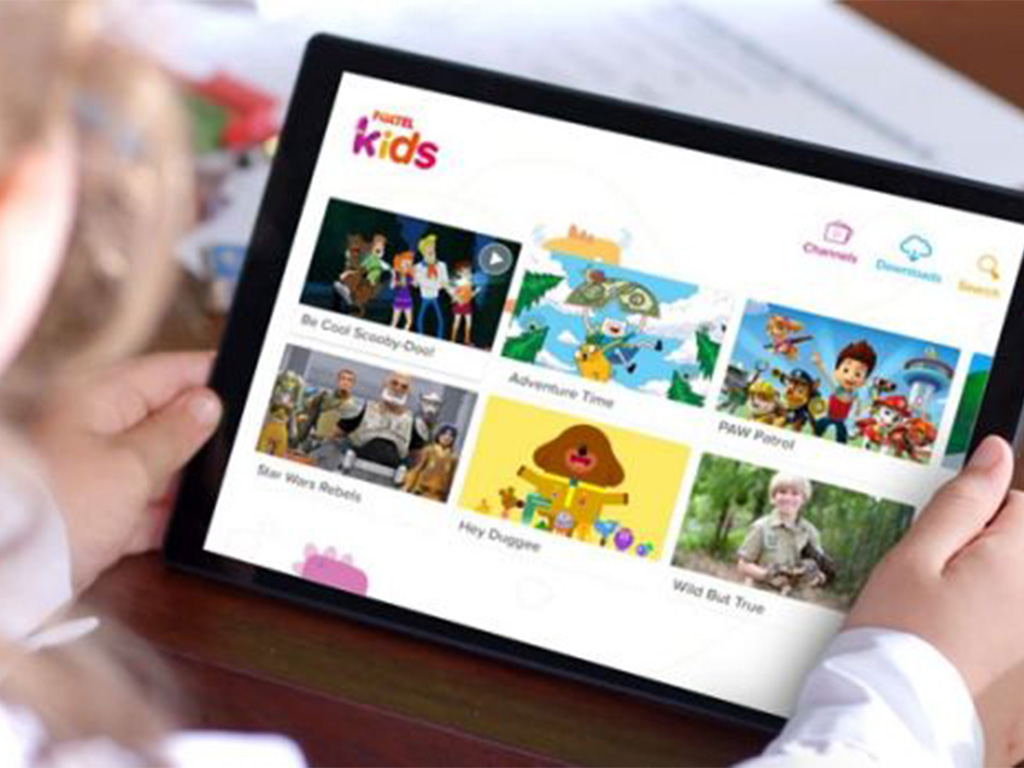 foxtel kids ipad copy.jpg