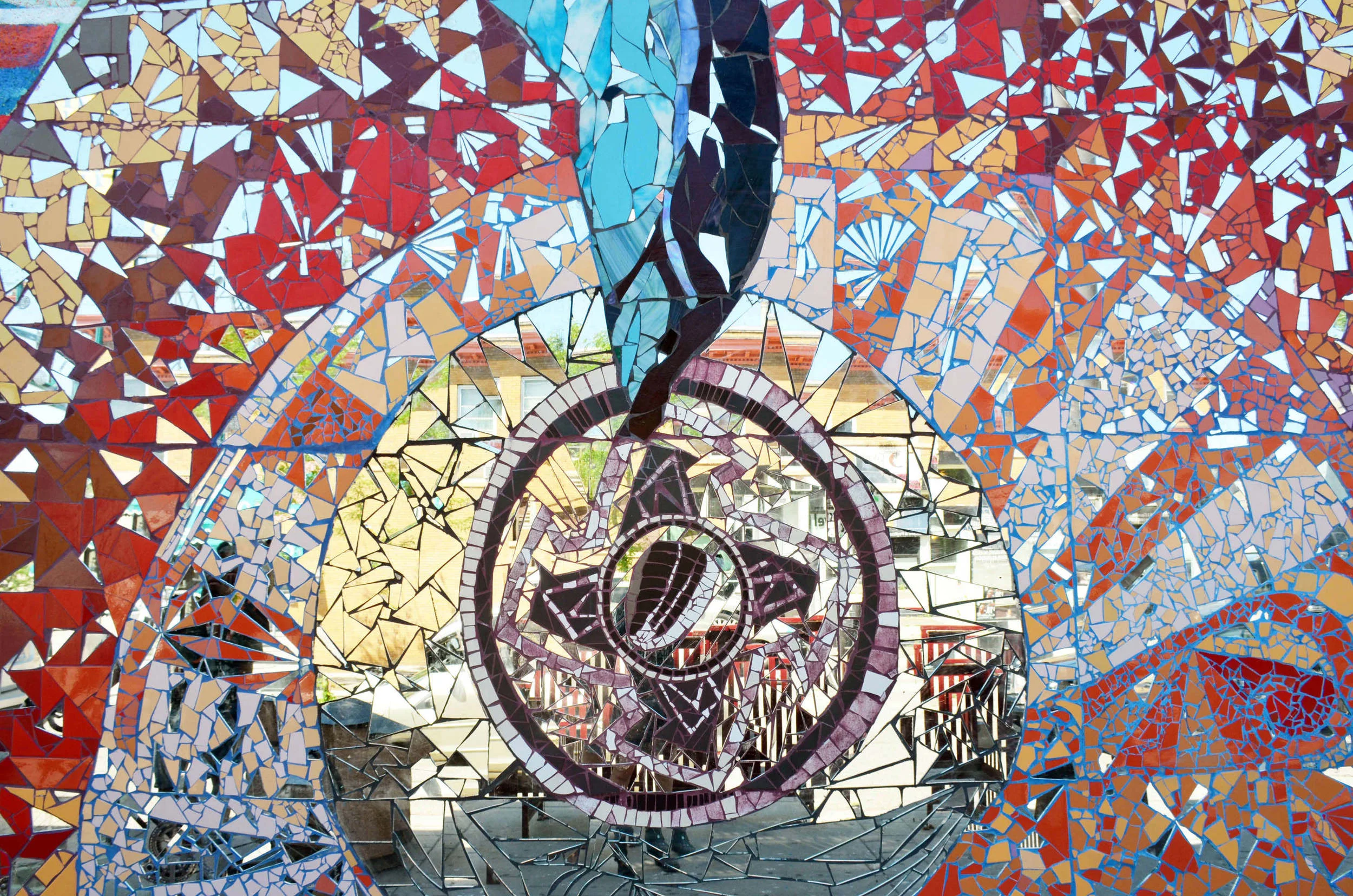 The Phillips Neighborhood Gateway Mural—Juntos Crecemos