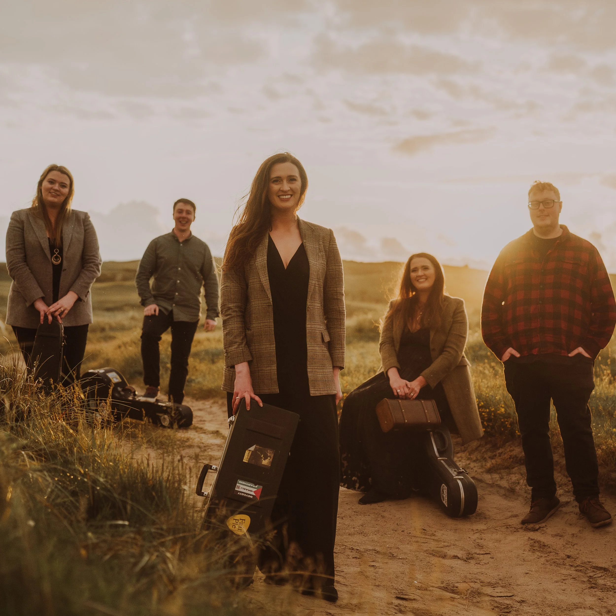 THE FRIEL SISTERS      Irland kommer