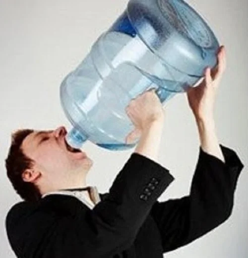 Image from: http://www.woobleweb.com/2014/09/over-hydration-can-lead-to-death.html