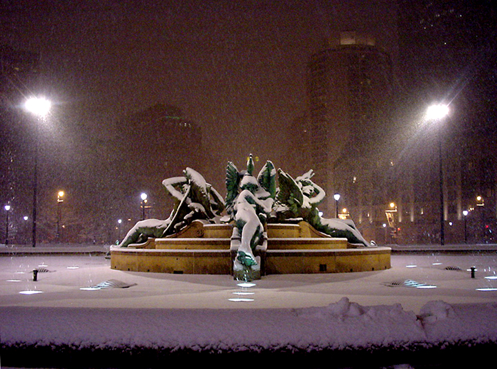 Fountain_in_snow1.jpg