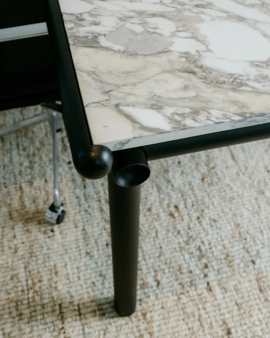 Design lives in the details. Carefully curated materials and clean silhouettes create a sense of calm and cohesion, allowing each element to breathe while contributing to the whole. This is how we approach every space, layer by layer, with intention.