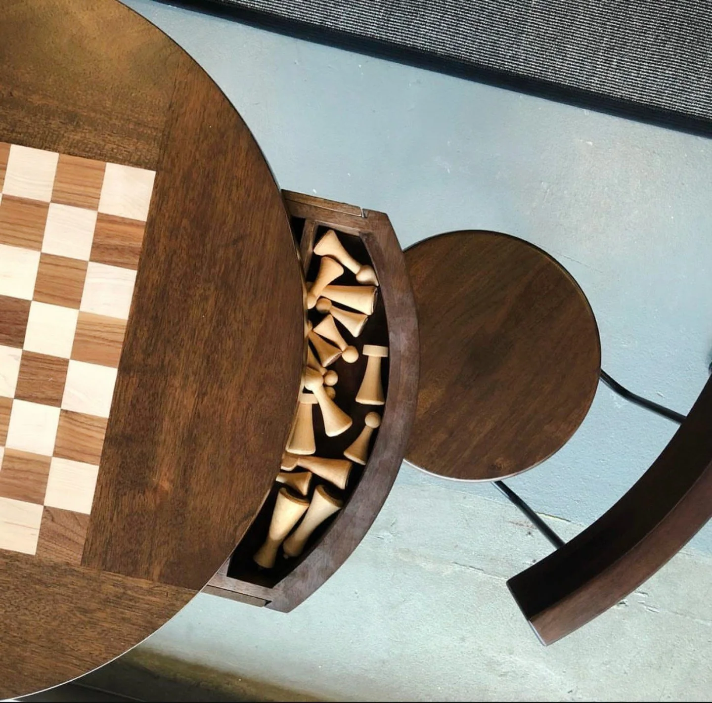 A snapshot from the Ignitia office, a coworking brand for which we developed the workplace interiors and design standards. To differentiate the brand, we prioritized custom-designed furniture, finishes, and wall coverings over off-the-shelf solutions