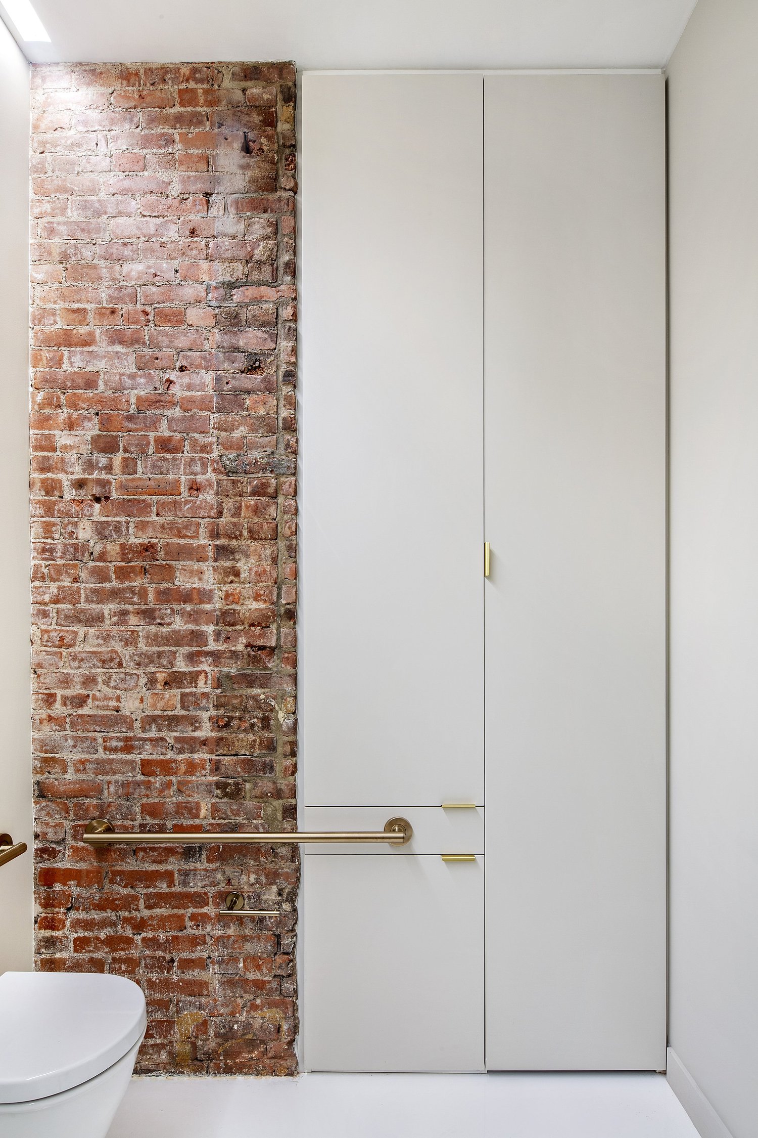 Dr. Barbara Sturm, NYC | Explore Innovative Spaces — HUXHUX Design Inc.