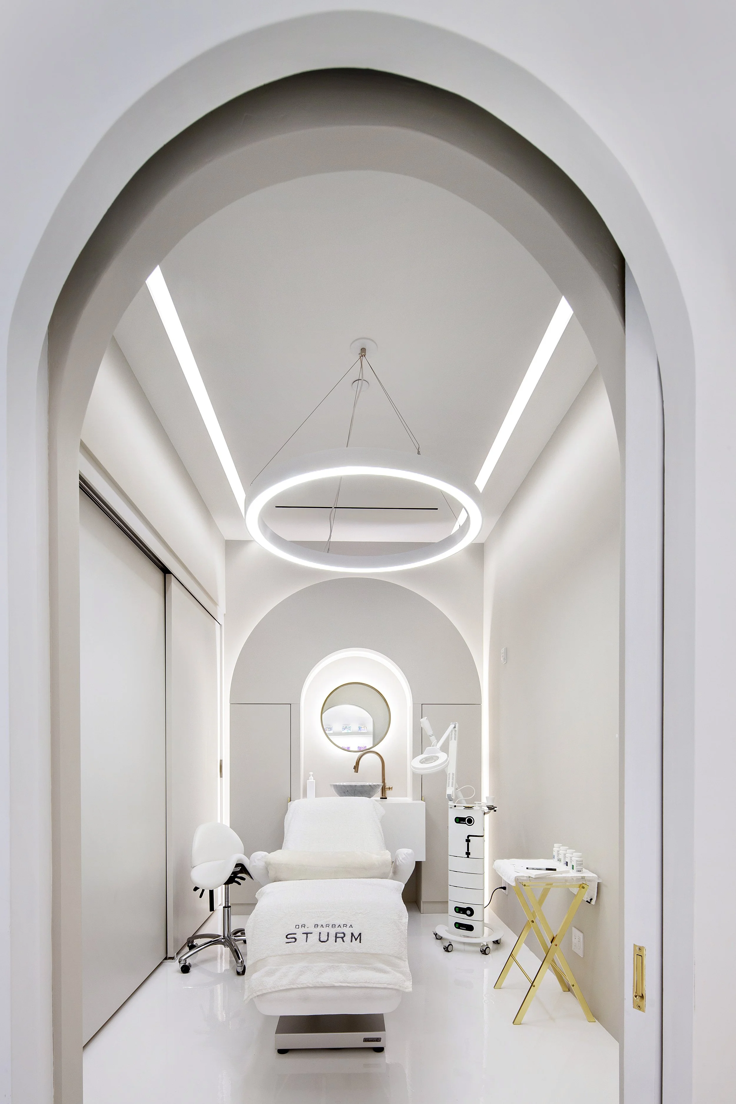 Dr. Barbara Sturm, NYC | Explore Innovative Spaces — HUXHUX Design Inc.