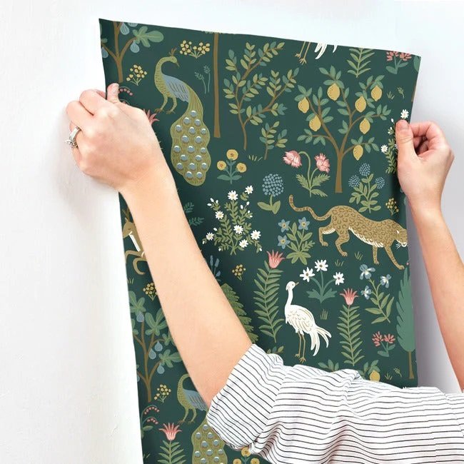 RP7306 MENAGERIE WALLPAPER