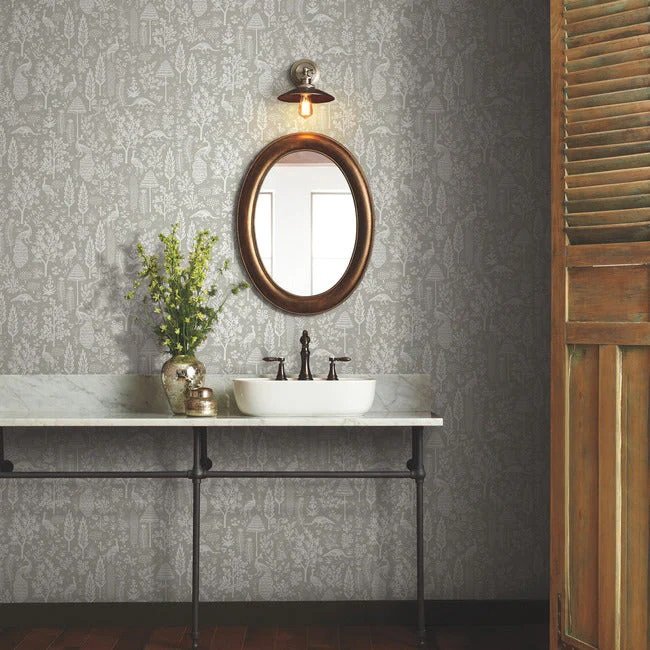 RP7369 MENAGERIE TOILE WALLPAPER