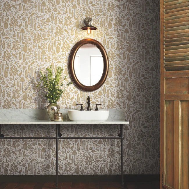 RP7371 MENAGERIE TOILE WALLPAPER