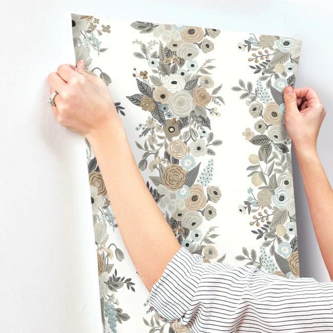 RP7313 GARDEN PARTY TRELLIS WALLPAPER