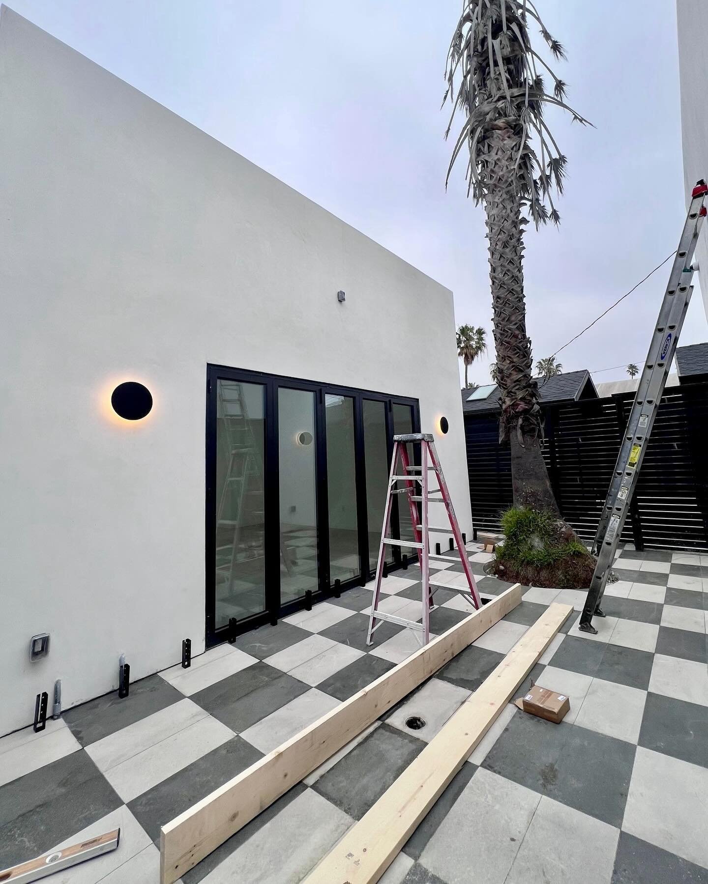 Commercial project almost at the finish line 🏁
Pergola up next 🚀✨

Outdoor flooring sold through our showroom 
 Showroom 💜🌴🪩
▫️1499 Robertson Blvd. 
Los Angeles Ca. 90035

www.jojodesignstudio.com