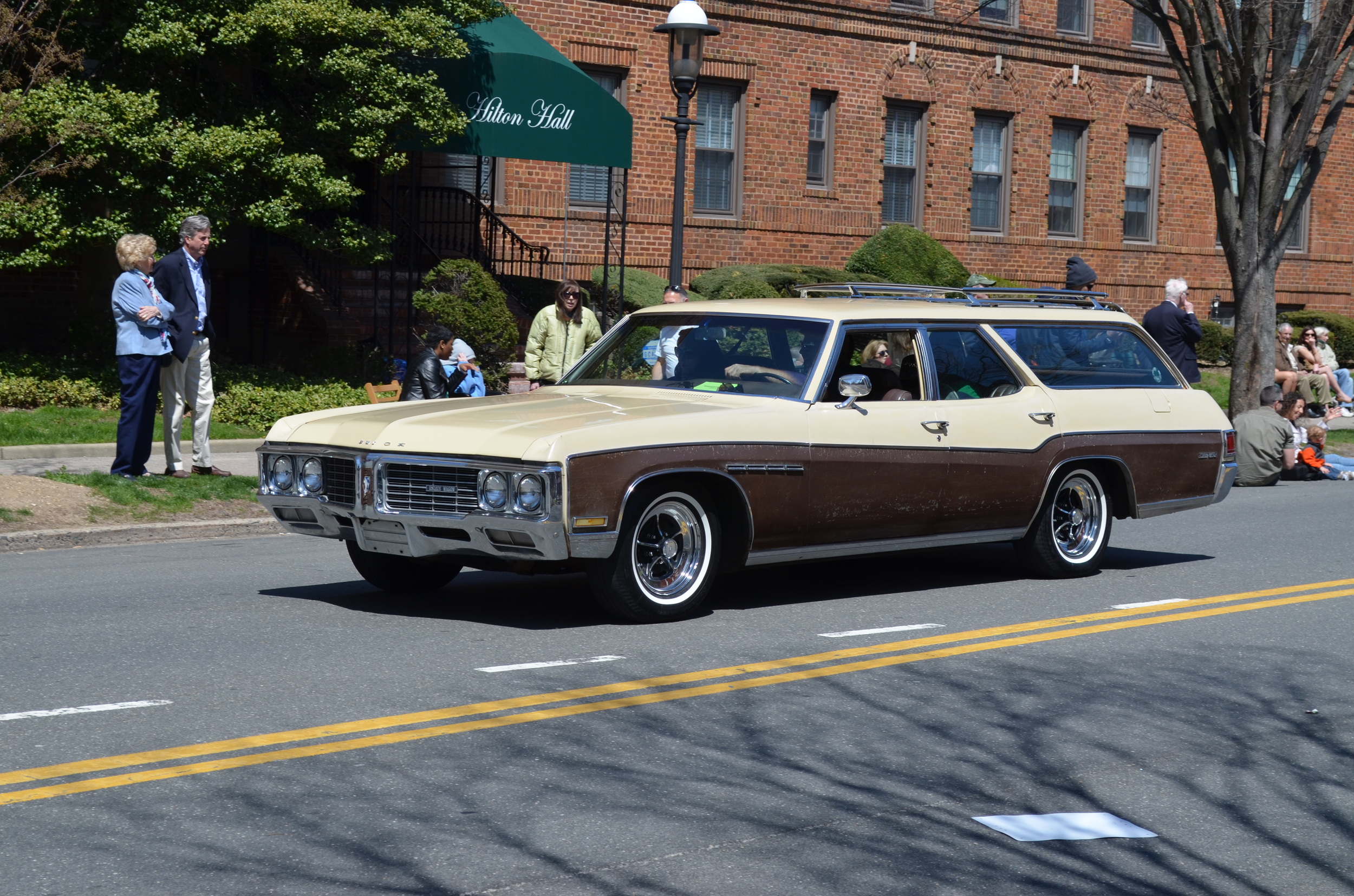 2014 Easter Parade, Garden City