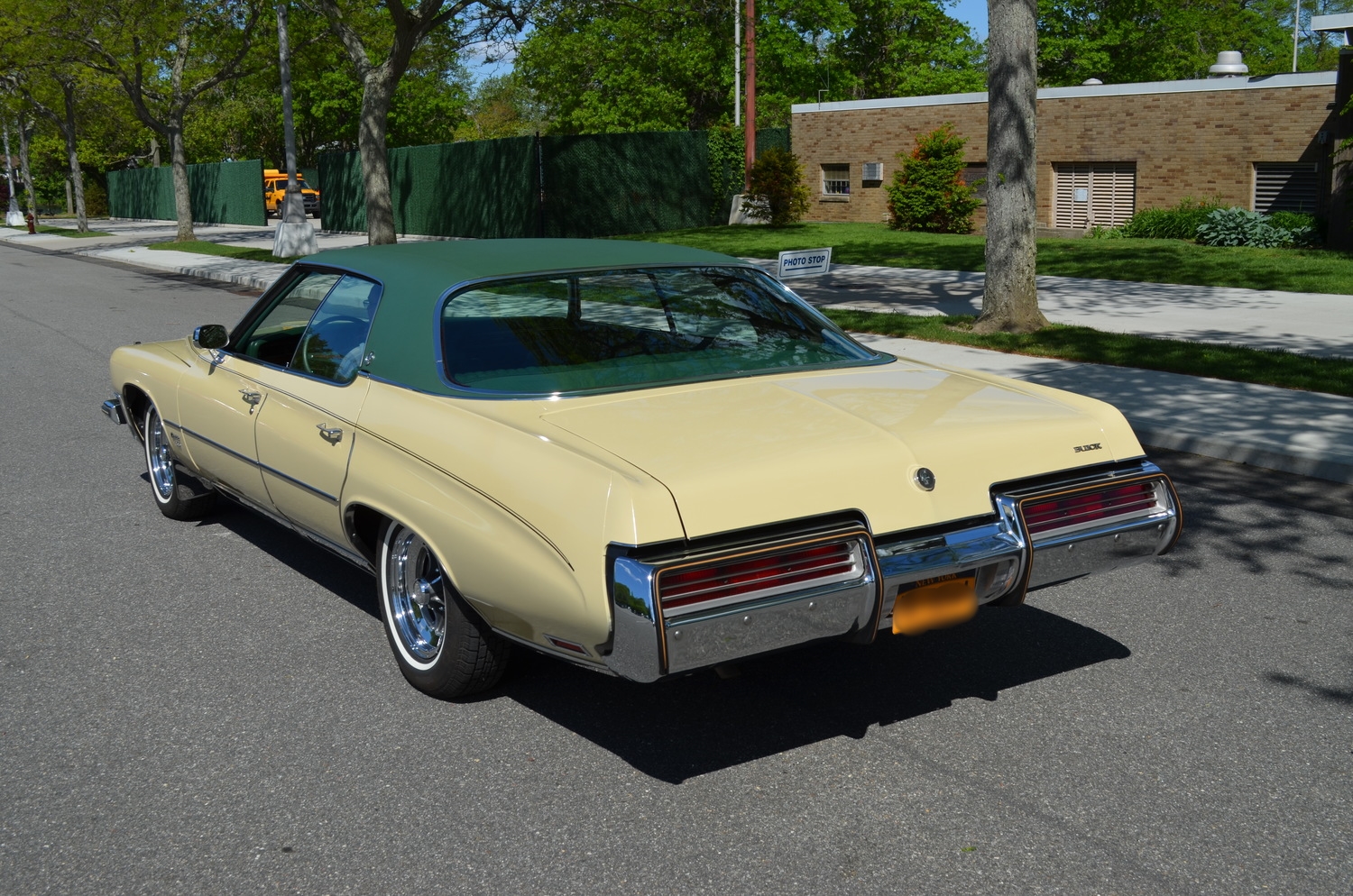 1973 Centurion Sedan