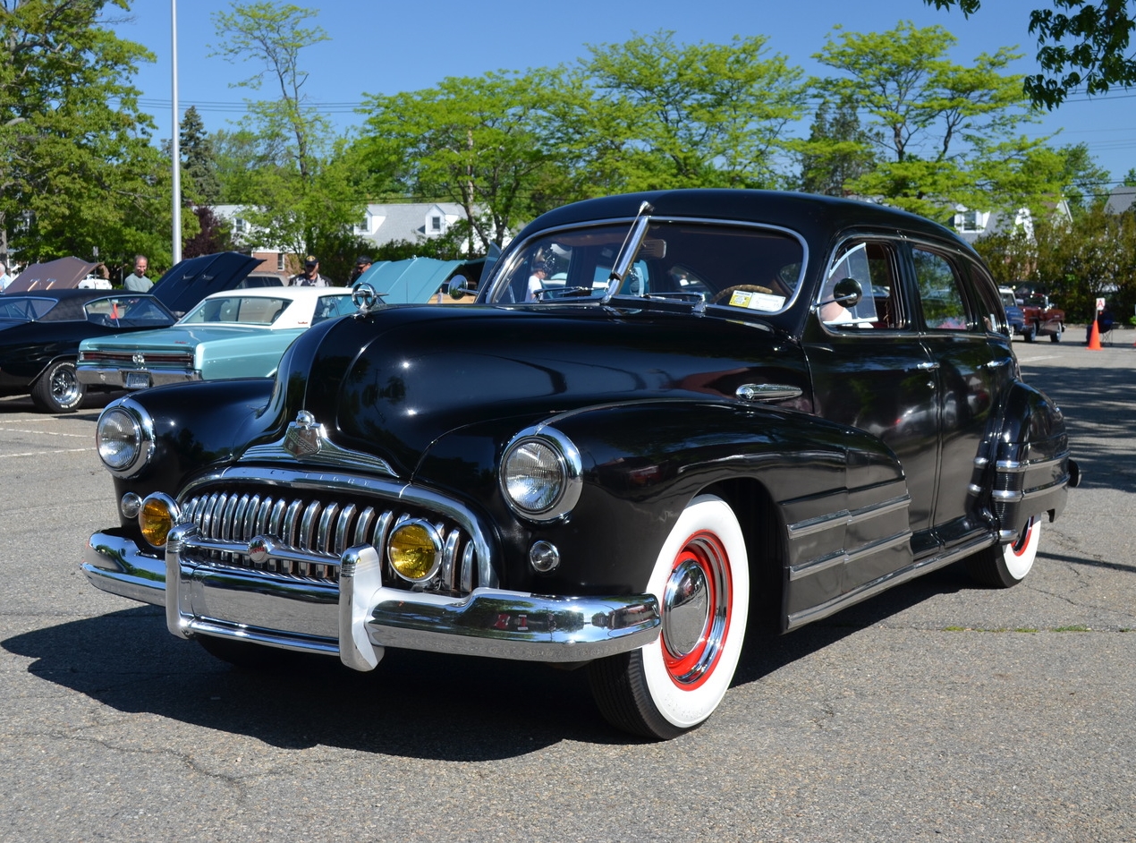 Frank & Dolores Tedesco: 1947 Special Sedan