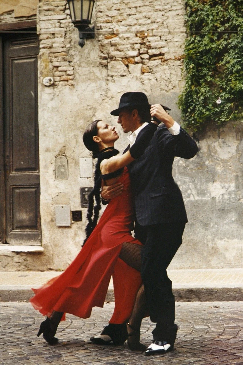 Tango in in the Moonlight