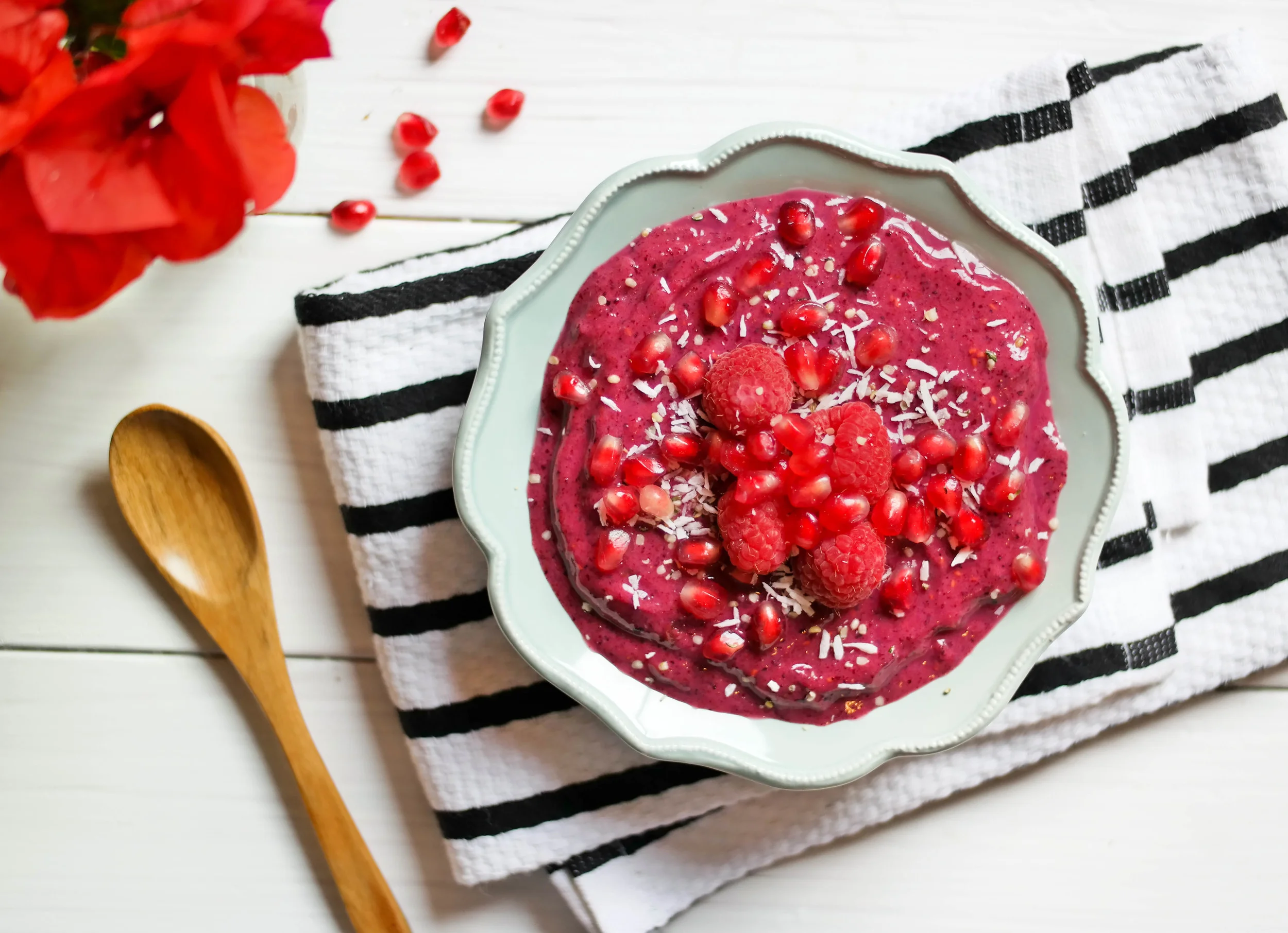 Post Thanksgiving Cleanse: The Best Acai Smoothie Bowl