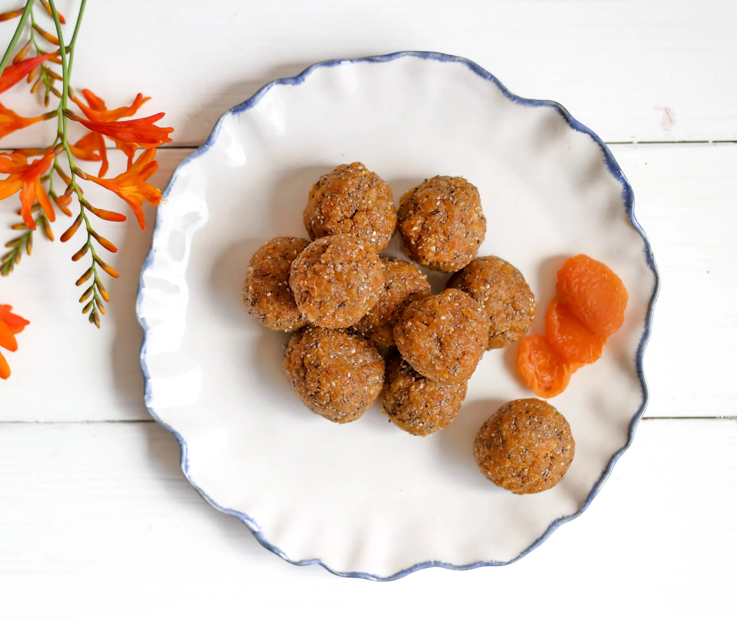 Apricot and Coconut Balls