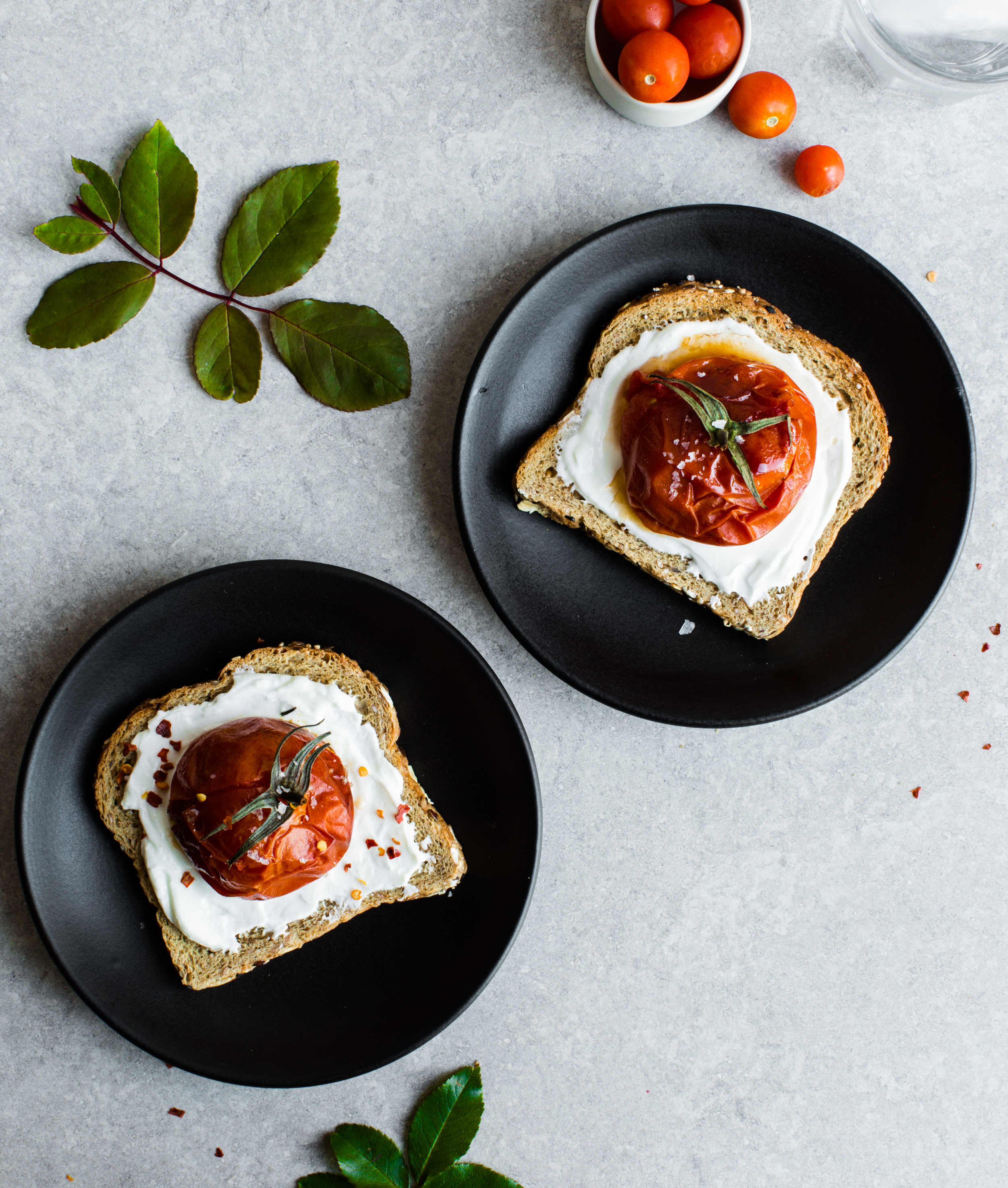 Roasted Tomato and Garlic Toast 