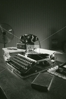 )ol Typewriter.jpg