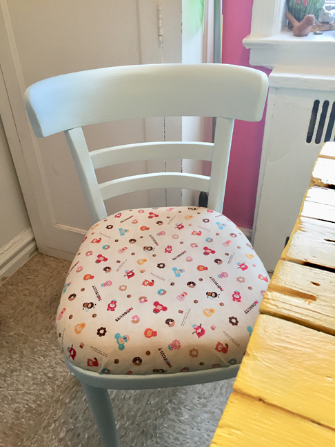 Allyn_Howard_painted-chair_cute_fabric.jpg