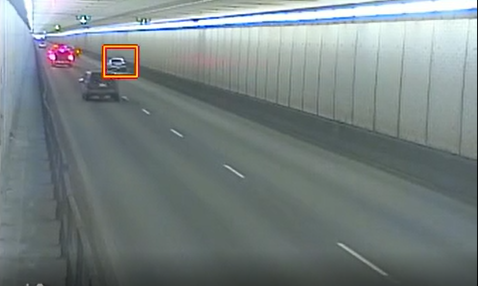 TrafficVision detects a stopped vehicle in a tunnel. Fast incident notification can result in quick emergency response and prevent potential secondary accidents.