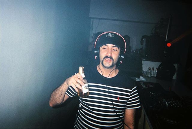 Stay thirsty friends🌀@valentinokhan #eoslounge #35mm