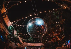 EOS Lounge photo